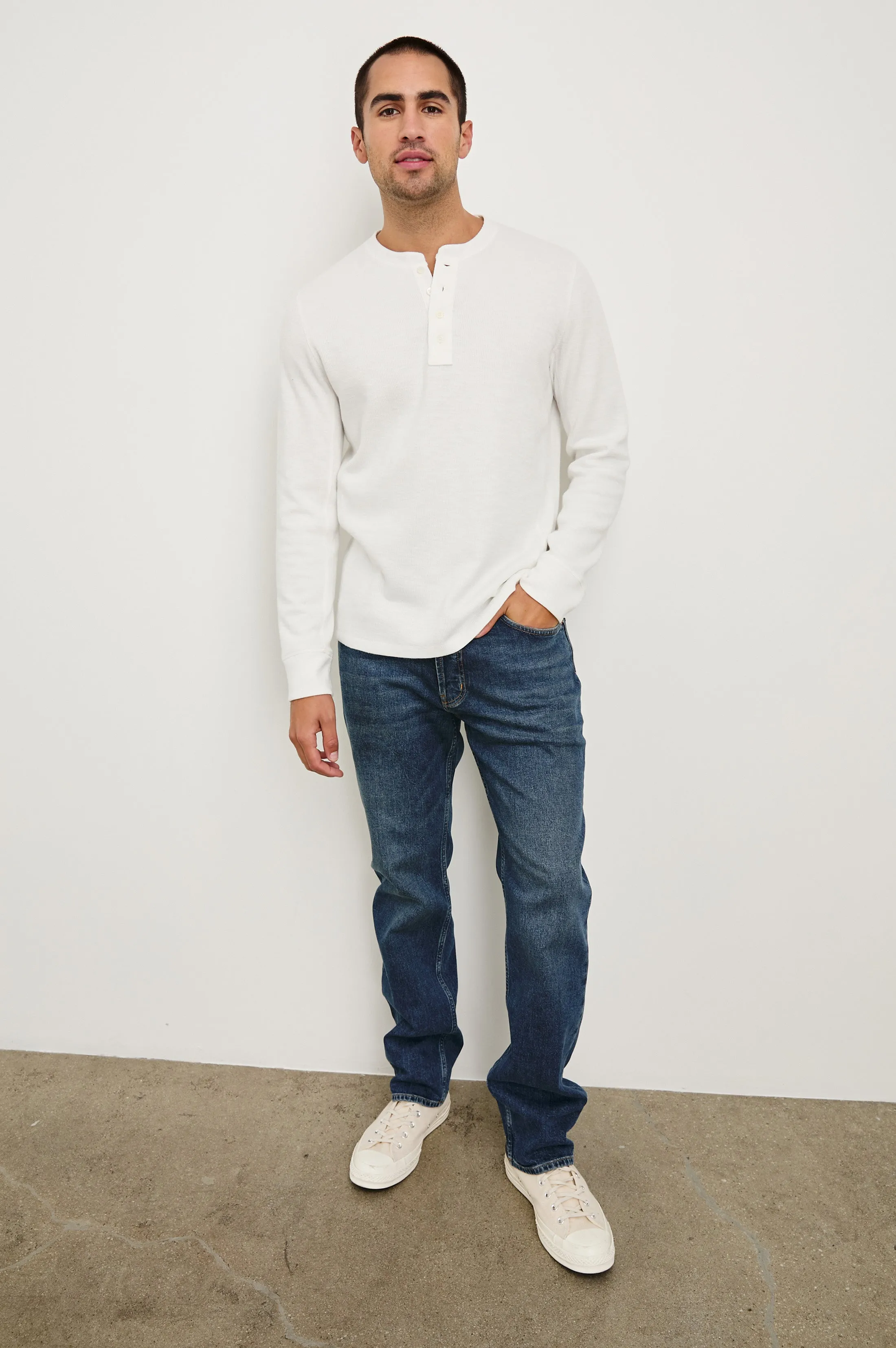 SOTO HENLEY - WHITECAP