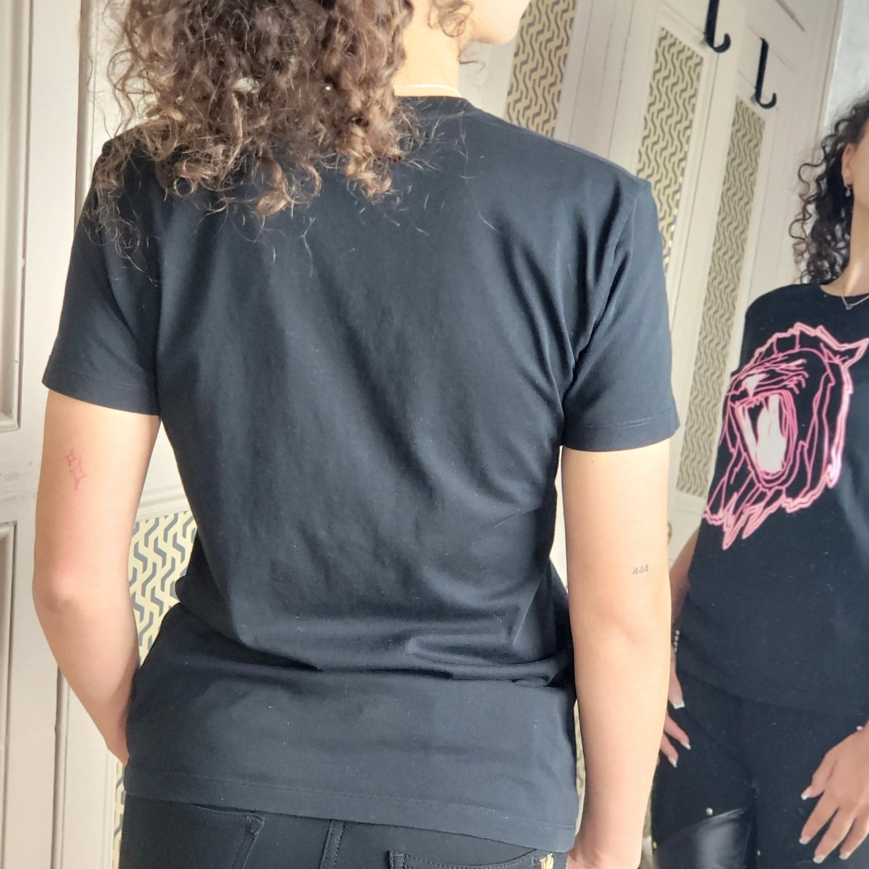 VERSUS VERSACE GRAPHIC T-SHIRT SIZE XS